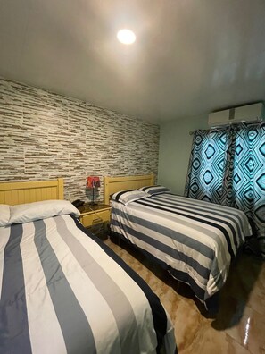 ห้องแฟมิลี่ | ผ้าปูที่นอน Frette จากอิตาลี, เครื่องนอนระดับพรีเมียม, ผ้านวมขนเป็ด