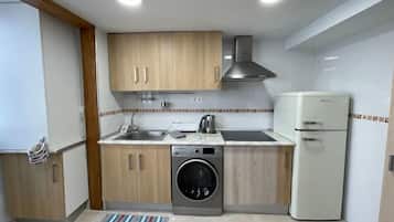 Refrigerador, microondas, horno y tostadora
