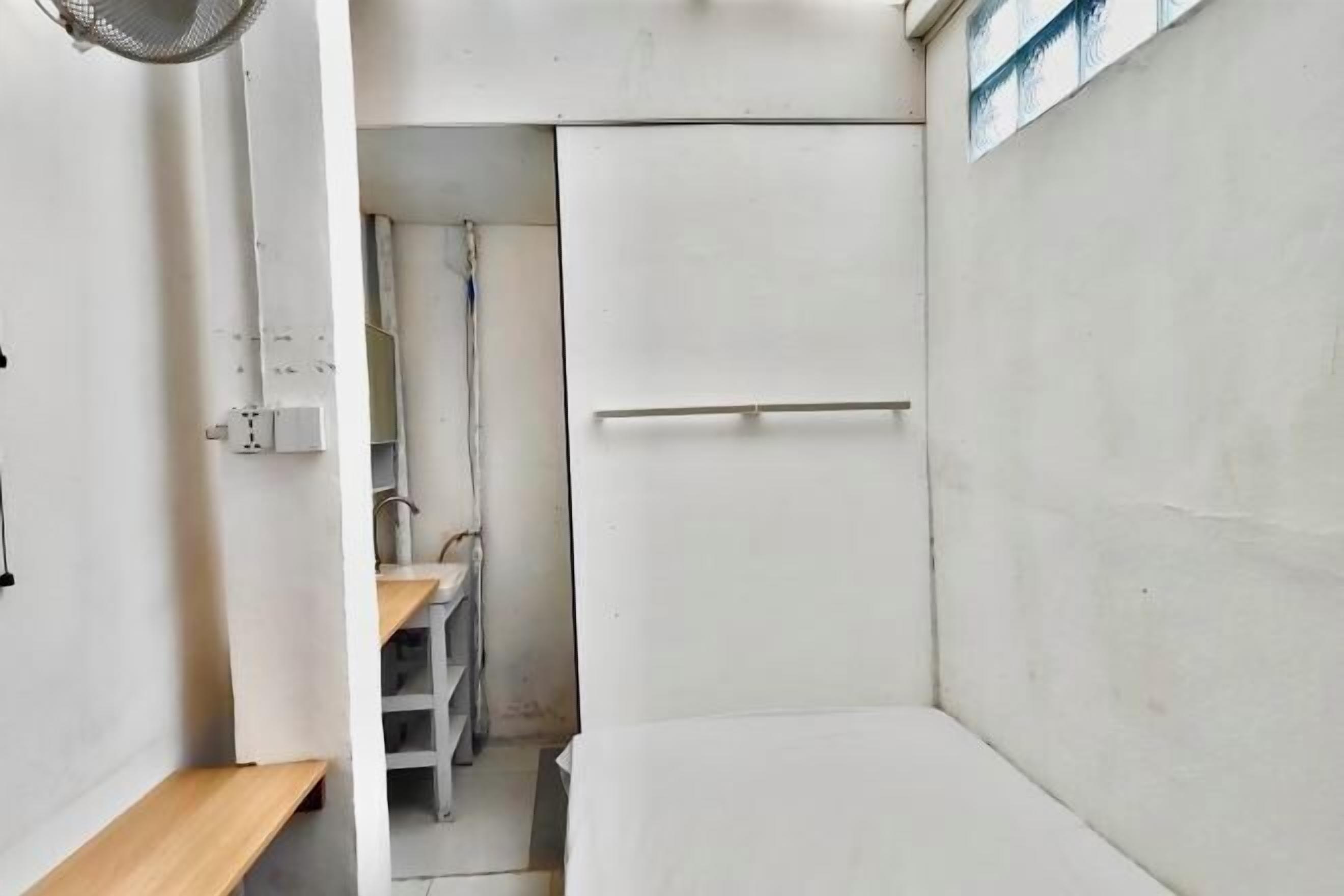 In-room safe, laptop workspace, blackout drapes, free WiFi