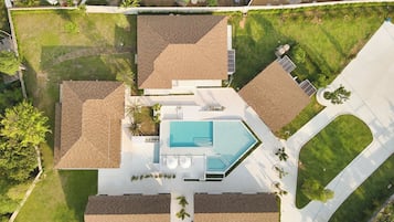 Eigener Pool