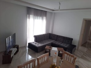 Living area - Très Haut Standing Appartement S+2 Dans une Résidence Bien Sécurisé (Hammamet)