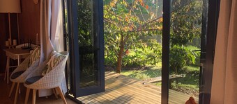 Rustic Cabin Getaway - simple luxury with cosy loft bed, outdoor fire and bath
