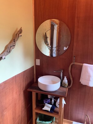 Shower, eco-friendly toiletries, towels, soap