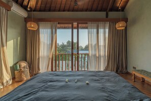 4 Schlafzimmer, Schreibtisch, Bügeleisen/Bügelbrett, WLAN