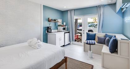 The Palm Frond - Upgraded Studio at PalmView of Sanibel with Bikes