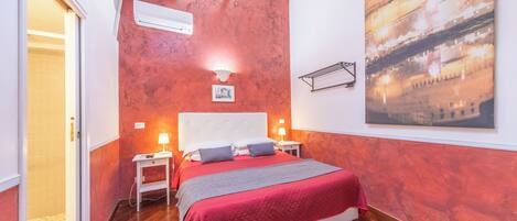 1 bedroom, iron/ironing board, Internet, bed sheets