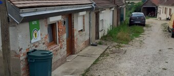 La Petit Maison