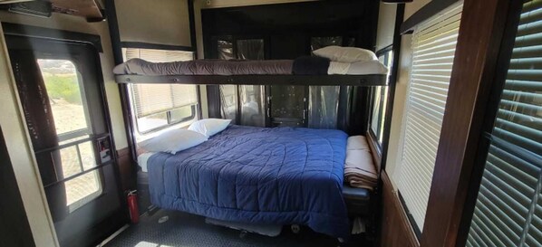 2 bedrooms, free WiFi