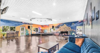 Motel Room 10 Unwind in Nature: Comfortable Rooms Amidst Anza-Borrego Desert