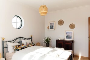 3 habitaciones, wifi gratis y ropa de cama 