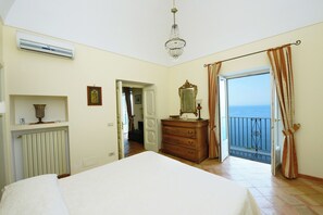 2 soverom, strykejern/-brett, wi-fi (inkludert) og sengetøy