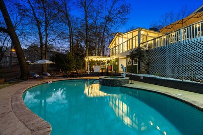 Pool, Tree House, Kids Game Room, Grilling & 20 Minutes to Atl Attractions
