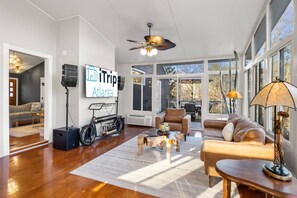 Smart TV, table football, ping pong