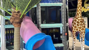 Innendørs lekeområde for barn