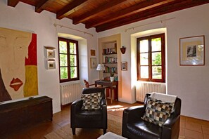 Fireplace - Villa Rustica Comfortable holiday residence (Cremia)