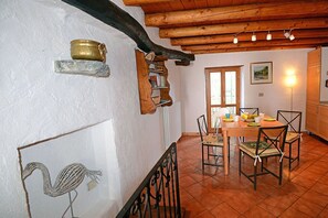 Dining - Casa Antica1801 Comfortable holiday residence (Stazzona)