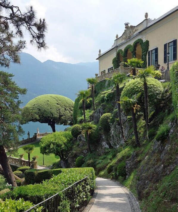 Property grounds - Casa Antica1801 Comfortable holiday residence (Stazzona)