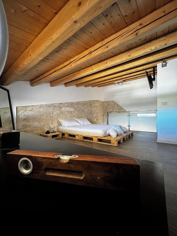 3 habitaciones, tabla de planchar con plancha, cuna de viaje y wifi 