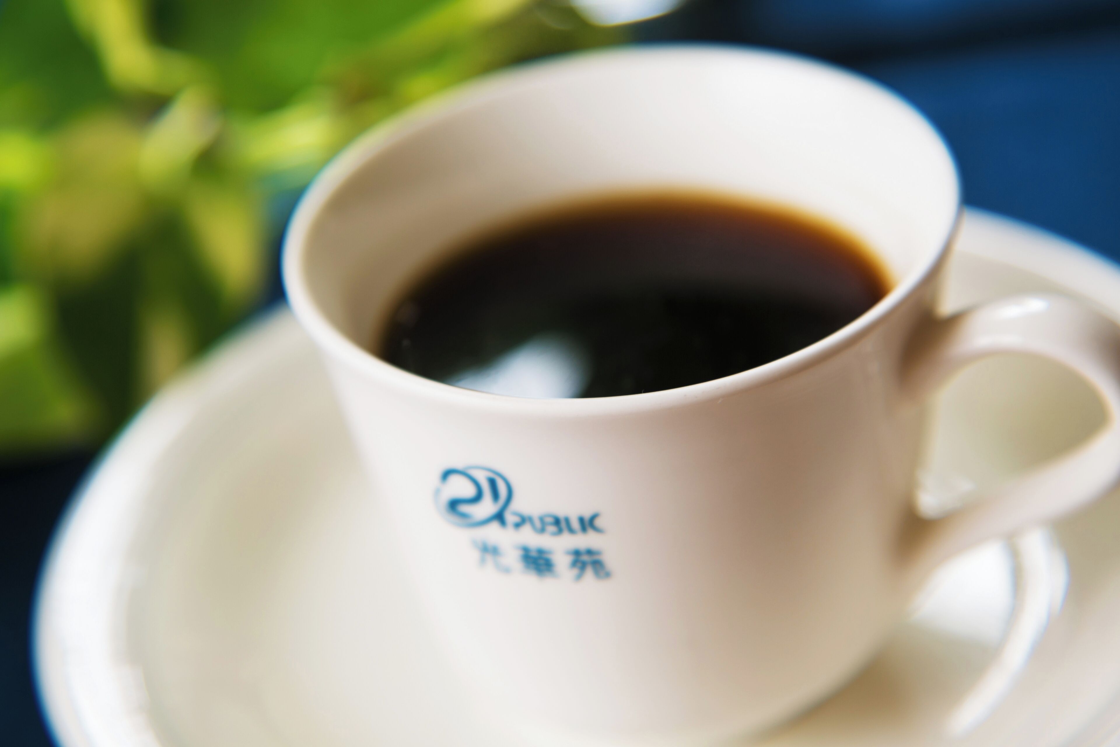 Thức ăn và đồ uống