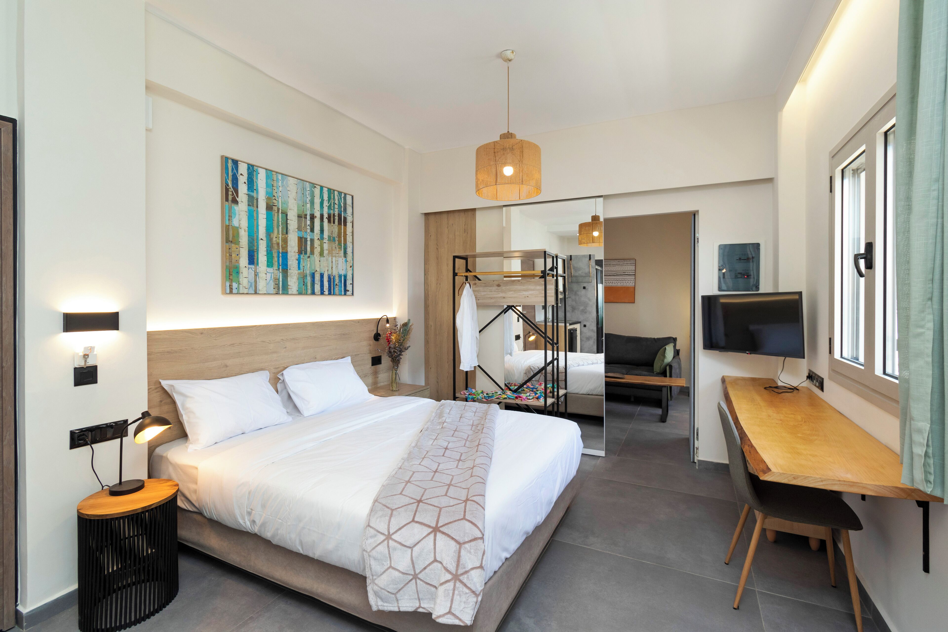 Desk, free WiFi, bed sheets