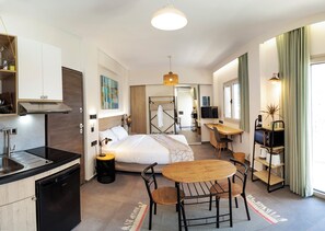 Desk, free WiFi, bed sheets