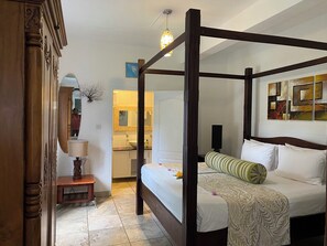 Family Apartment, Garden View | In-room safe, individually decorated, individually furnished, desk - Stephna Residence (Mahé Island)