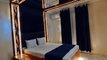Casa Deluxe en un árbol, vistas al lago | 2 dormitorios, ropa de cama hipoalergénica, escritorio y wifi gratis
