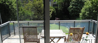 2.5 km to the city center.  Vacation apartment in a quiet location.