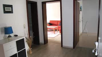 TV, DVD player, books, stereo