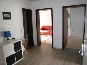 TV, DVD player, books, stereo