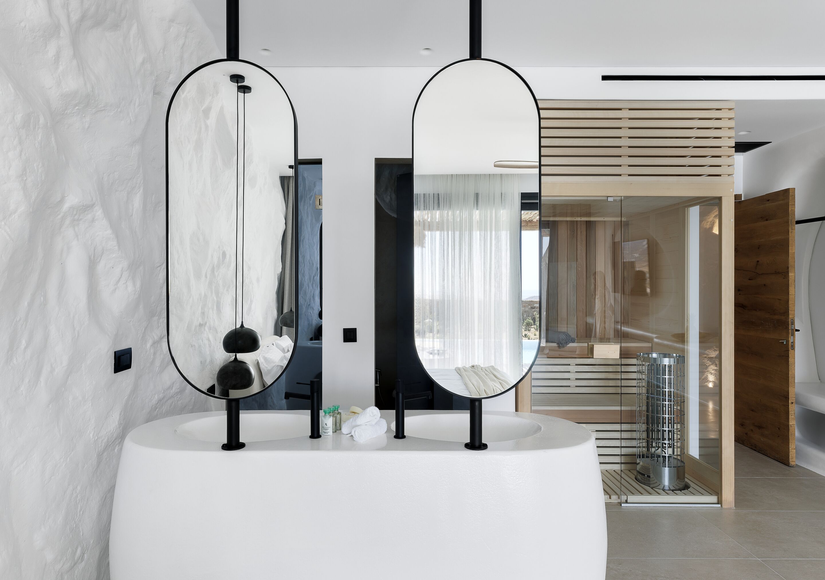 Photo - WhiteArt Suites
