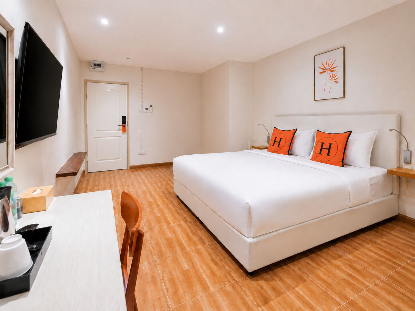 Deluxe Room, No Windows | Desk, laptop workspace, free WiFi, bed sheets
