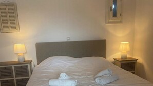 1 室のベッドルーム、アイロン / アイロン台、WiFi、ベッドシーツ