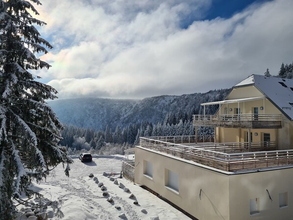 Exterior - 3-Room Apartment with Terrace (Orbey)