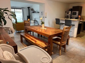 Dining - Maison de Charme à Saint Jean De Fos (Saint-Jean-de-Fos)