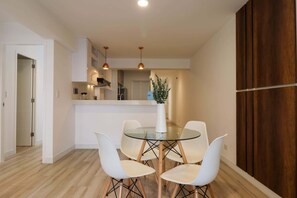 Dining - w* | Sophisticated 2BR with Balcony in Miraflores (Lima)