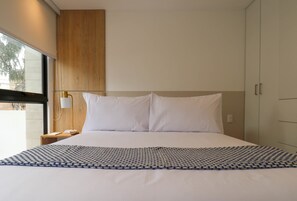 2 soverom, strykejern/-brett, wi-fi og sengetøy