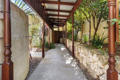 The Studio @ Latitude 34: Beachside Bliss - Surf, Hike, Relax
