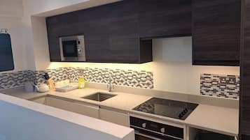 Fridge, microwave, oven, dishwasher