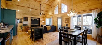 Double Down Cabin -DBL DWN