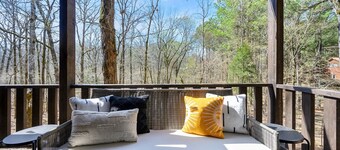 Double Down Cabin -DBL DWN