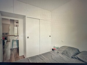 2 sovrum, strykjärn/strykbräda, gratis wi-fi och sängkläder