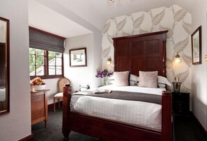 Economy Double Room | Individually decorated, individually furnished, iron/ironing board - Broadoaks Country House (Windermere)