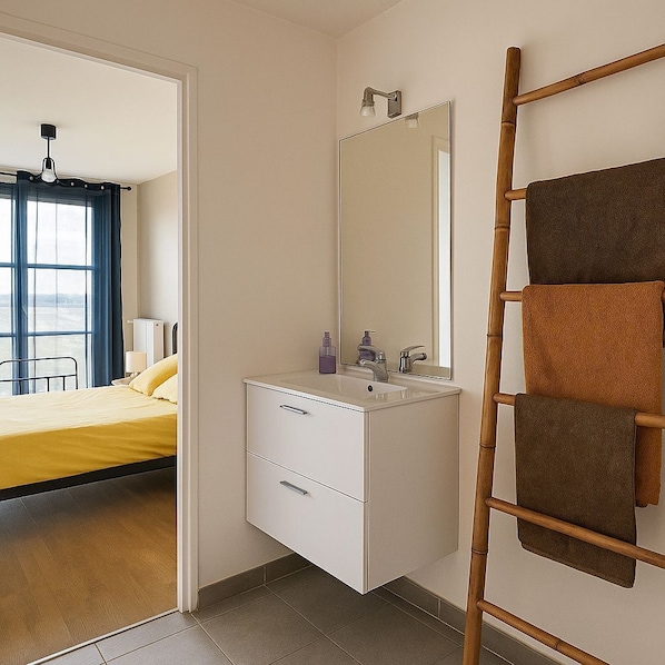 2 bedrooms, iron/ironing board, WiFi, bed sheets - Appartement Cosy Très Proche Disneyland Toutes Commodités (Chessy)