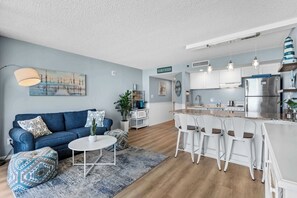 TV - Ocean Forest Plaza Unit 1910 - Oceanfront (Myrtle Beach)