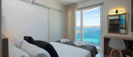 1 bedroom, iron/ironing board, travel cot, free WiFi