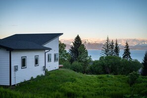 Exterior - Overlook the bay in Homer (Homer)