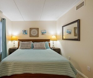 2 habitaciones, decoración personalizada y muebles diferentes
