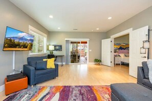 3 soveværelser, skrivebord, weekendseng, gratis Wi-Fi