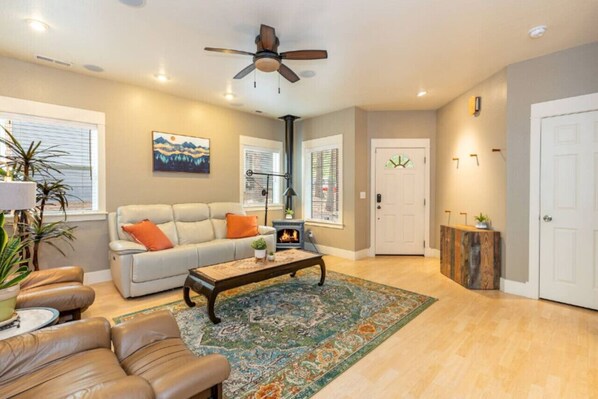 スマートテレビ、暖炉